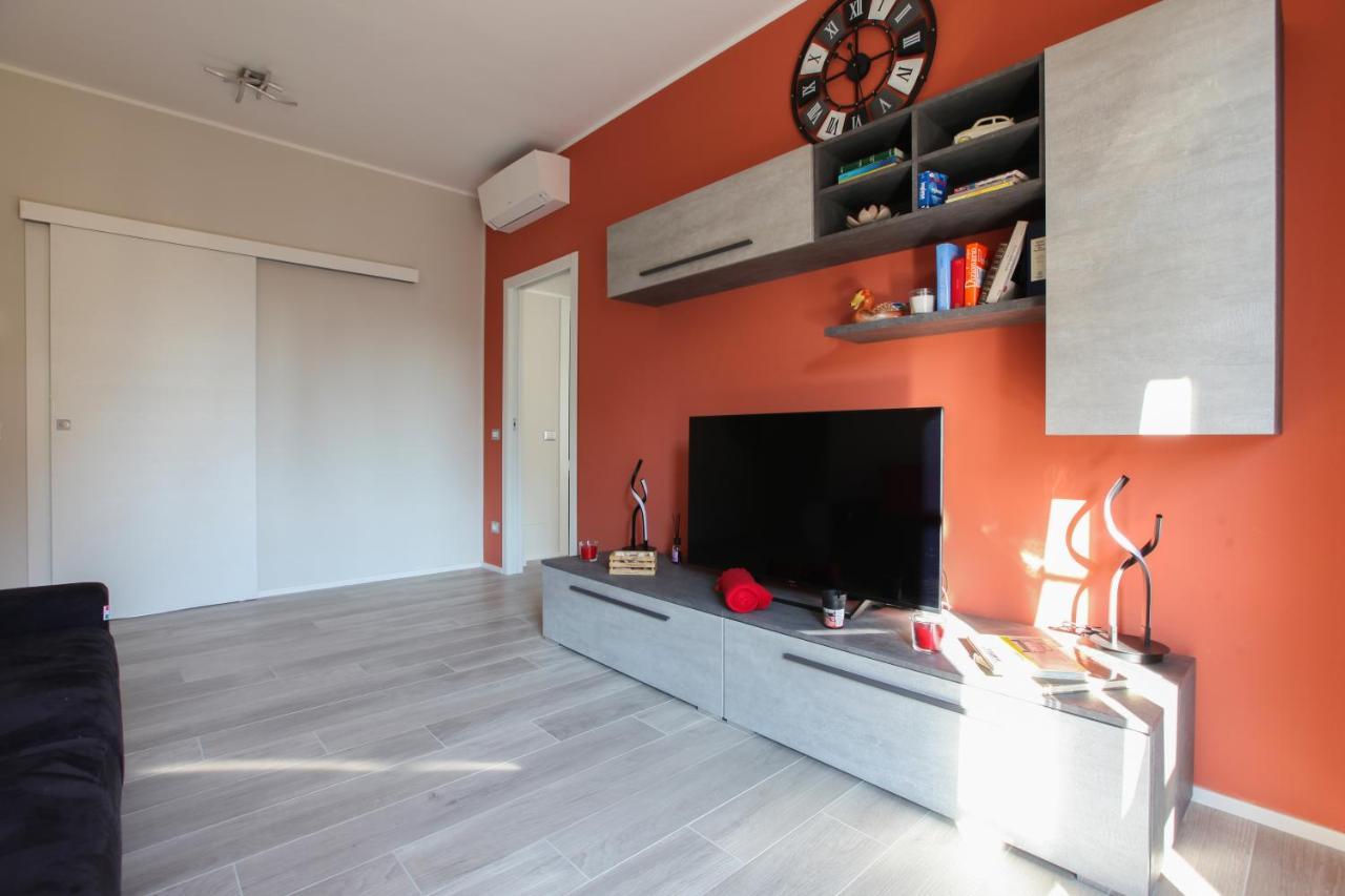 Dada 2Bd App - Nuovo In Centro Zona Navigli Apartment Милано Екстериор снимка